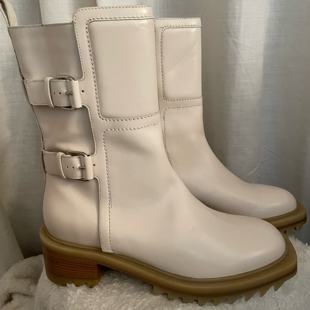 NEW Vero Cuoio Boots